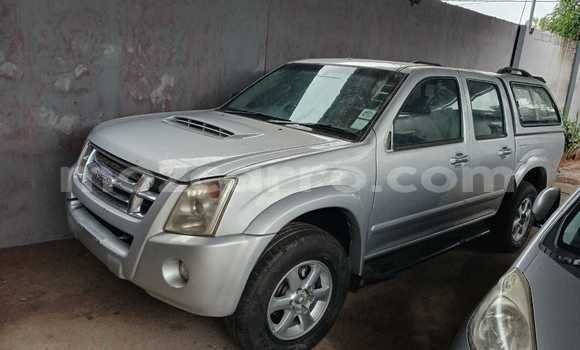 Comprar Usado Isuzu KB Prata Carro em Maputo em Maputo Comprar Usado Isuzu KB Prata Carro em Maputo em Maputo