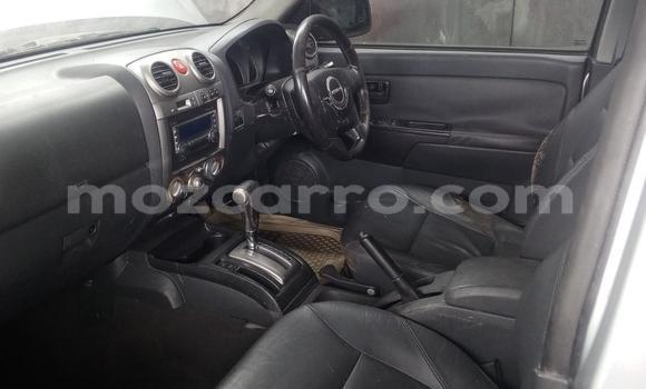 Comprar Usado Isuzu KB Prata Carro em Maputo em Maputo Comprar Usado Isuzu KB Prata Carro em Maputo em Maputo