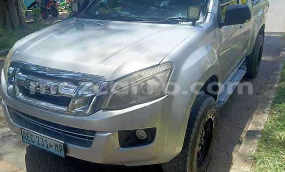 Comprar Usado Isuzu D-max Cab4 Prata Carro em Maputo em Maputo Comprar Usado Isuzu D-max Cab4 Prata Carro em Maputo em Maputo