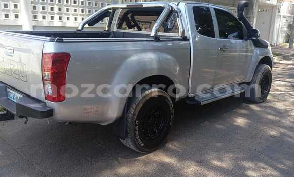 Comprar Usado Isuzu D-max Cab4 Prata Carro em Maputo em Maputo Comprar Usado Isuzu D-max Cab4 Prata Carro em Maputo em Maputo