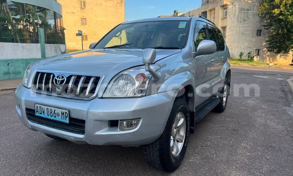 Tenga Tsaru Toyota Land Cruiser Prado Sirivha Mota in Maputo in Maputo