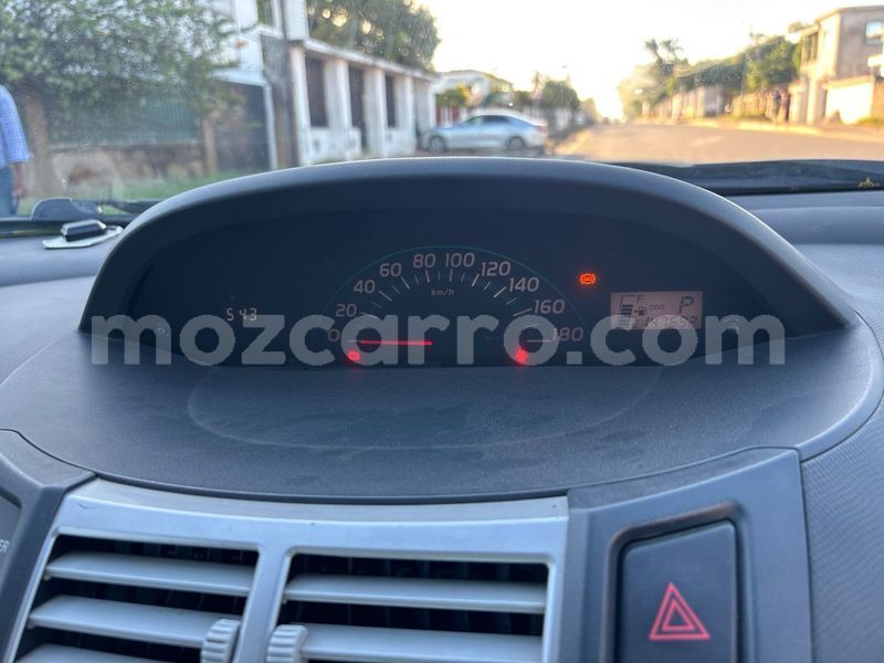 Big with watermark toyota vitz maputo maputo 42533