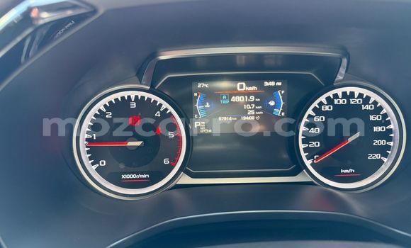 Comprar Usado Isuzu D-MAX Vermelho Carro em Maputo em Maputo Comprar Usado Isuzu D-MAX Vermelho Carro em Maputo em Maputo