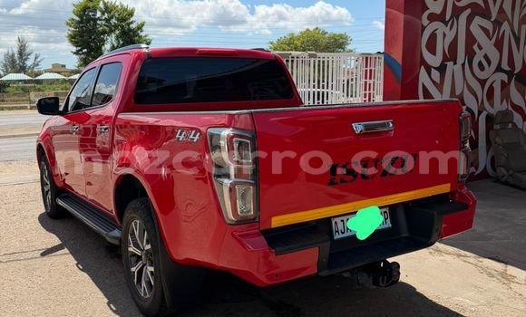 Comprar Usado Isuzu D-MAX Vermelho Carro em Maputo em Maputo Comprar Usado Isuzu D-MAX Vermelho Carro em Maputo em Maputo