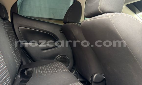 Tenga Tsaru Mazda Demio Bhuruu Mota in Maputo in Maputo Tenga Tsaru Mazda Demio Bhuruu Mota in Maputo in Maputo