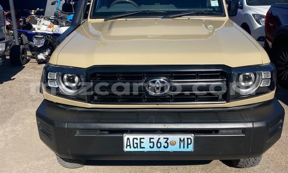Comprar Usado Toyota Land Cruiser Castanho Carro em Maputo em Maputo