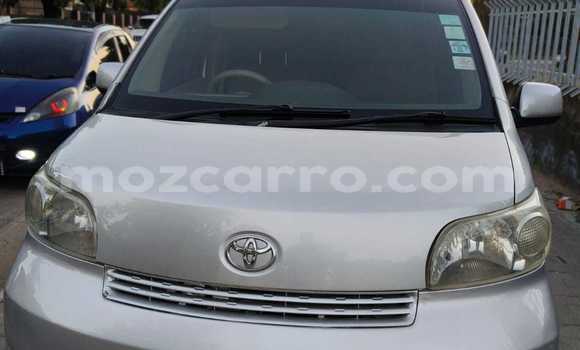 Comprar Usado Toyota Porte Prata Carro em Maputo em Maputo
