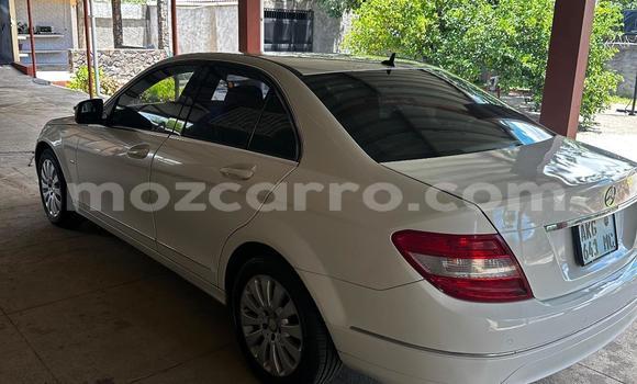 Tenga Tsaru Mercedes‒Benz C-Class Chena Mota in Maputo in Maputo Tenga Tsaru Mercedes‒Benz C-Class Chena Mota in Maputo in Maputo