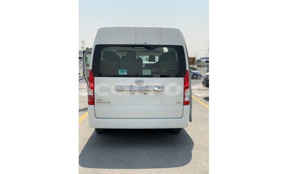 Comprar Importar Toyota Hiace Branco Carro em Import - Dubai em Cabo Delgado Comprar Importar Toyota Hiace Branco Carro em Import - Dubai em Cabo Delgado