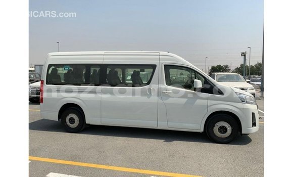Comprar Importar Toyota Hiace Branco Carro em Import - Dubai em Cabo Delgado Comprar Importar Toyota Hiace Branco Carro em Import - Dubai em Cabo Delgado