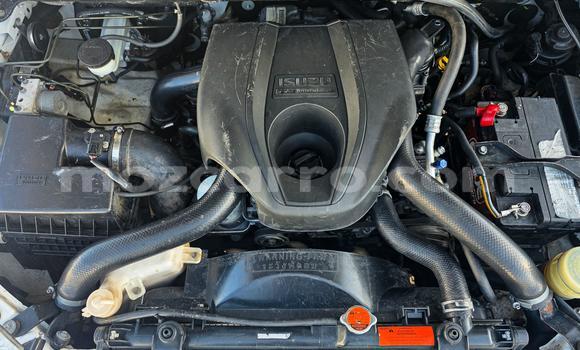 Comprar Usado Isuzu D-MAX Branco Carro em Maputo em Maputo Comprar Usado Isuzu D-MAX Branco Carro em Maputo em Maputo