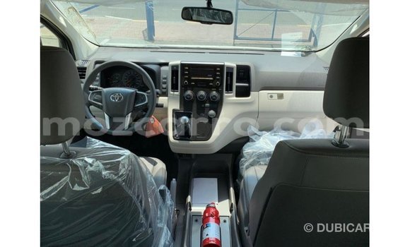 Comprar Importar Toyota Hiace Branco Carro em Import - Dubai em Cabo Delgado Comprar Importar Toyota Hiace Branco Carro em Import - Dubai em Cabo Delgado