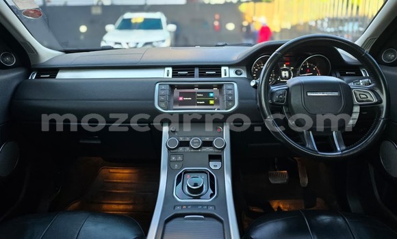 Tenga Tsaru Land Rover Range Rover Evoque Tsvuku Mota in Maputo in Maputo Tenga Tsaru Land Rover Range Rover Evoque Tsvuku Mota in Maputo in Maputo