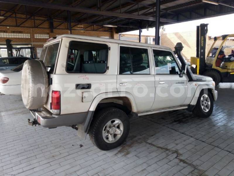 Big with watermark toyota land cruiser maputo maputo 42603