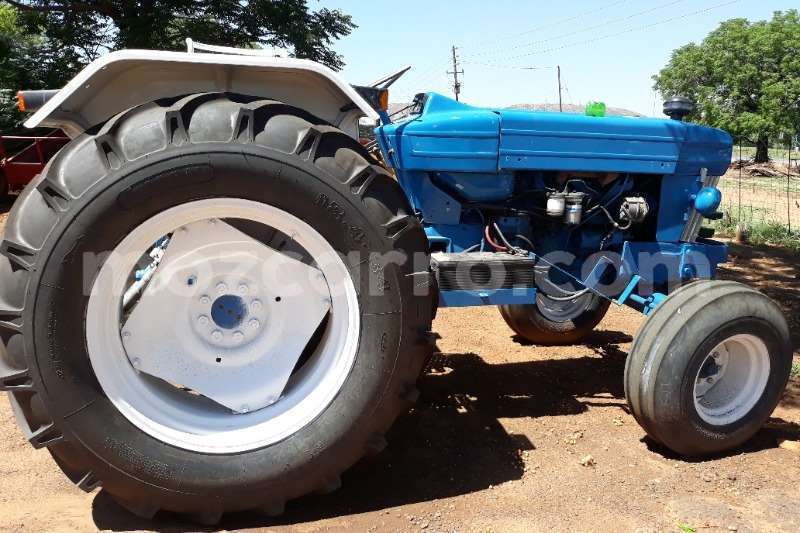 Big with watermark ford e 150 cargo van sofala beira 42608