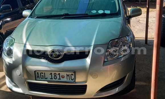 Comprar Usado Toyota Auris Prata Carro em Maputo em Maputo