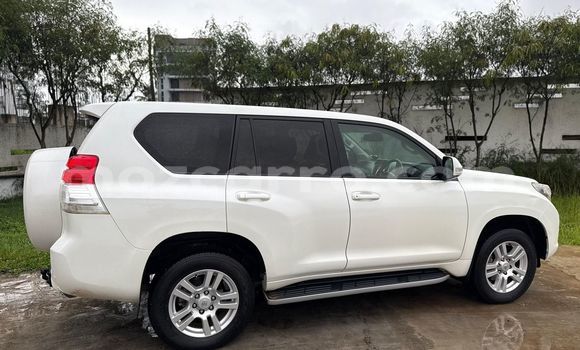 Buy Used Toyota Land Cruiser Prado White Car in Maputo in Maputo Buy Used Toyota Land Cruiser Prado White Car in Maputo in Maputo