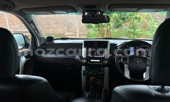 Buy Used Toyota Land Cruiser Prado White Car in Maputo in Maputo Buy Used Toyota Land Cruiser Prado White Car in Maputo in Maputo