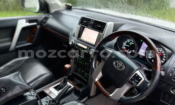 Buy Used Toyota Land Cruiser Prado White Car in Maputo in Maputo Buy Used Toyota Land Cruiser Prado White Car in Maputo in Maputo