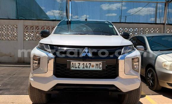 Buy Used Mitsubishi Triton White Car in Maputo in Maputo Buy Used Mitsubishi Triton White Car in Maputo in Maputo