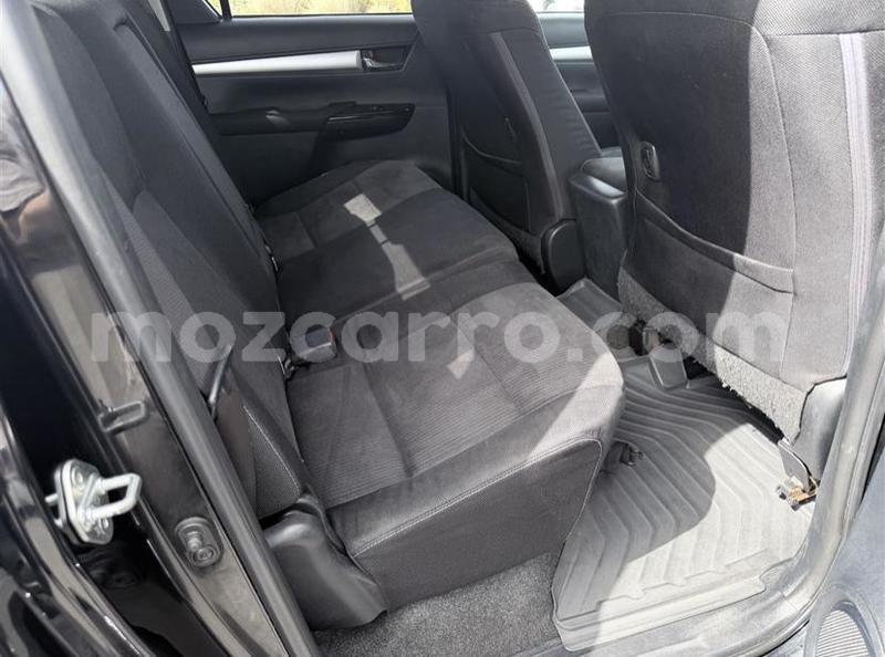 Big with watermark toyota hilux manica chimoio 42665