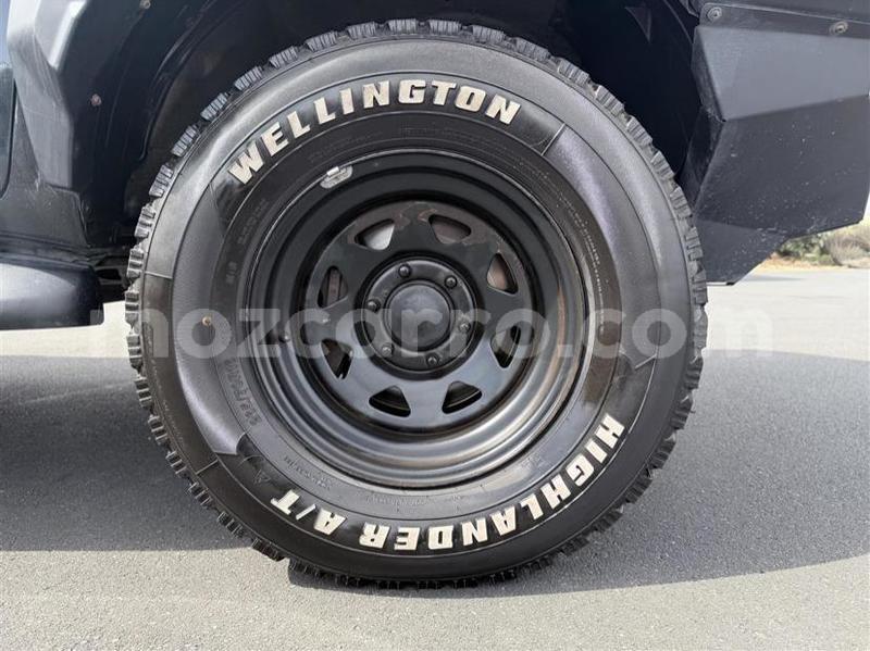 Big with watermark toyota hilux manica chimoio 42665