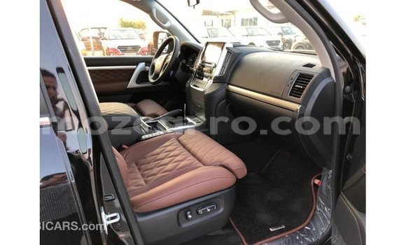 Comprar Importar Toyota Land Cruiser Preto Carro em Import - Dubai em Cabo Delgado Comprar Importar Toyota Land Cruiser Preto Carro em Import - Dubai em Cabo Delgado