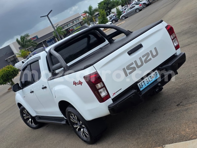 Big with watermark isuzu d max maputo maputo 42676