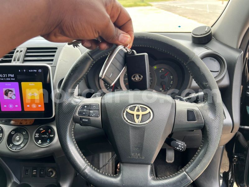 Big with watermark toyota vanguard maputo maputo 42701