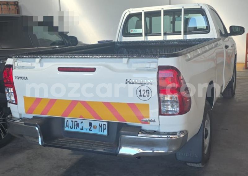 Big with watermark toyota hilux maputo maputo 42702
