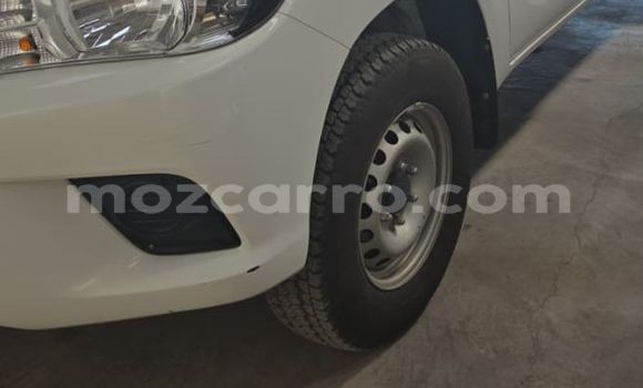 Comprar Usado Toyota Hilux Branco Carro em Maputo em Maputo Comprar Usado Toyota Hilux Branco Carro em Maputo em Maputo