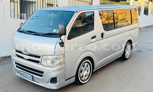 Comprar Usado Toyota Hiace Prata Carro em Maputo em Maputo Comprar Usado Toyota Hiace Prata Carro em Maputo em Maputo