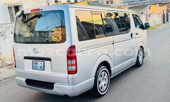 Comprar Usado Toyota Hiace Prata Carro em Maputo em Maputo Comprar Usado Toyota Hiace Prata Carro em Maputo em Maputo