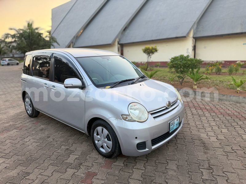 Big with watermark toyota sienta maputo maputo 42706