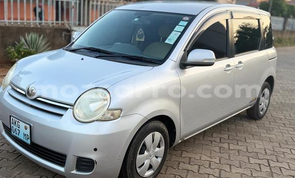 Comprar Usado Toyota Sienta Prata Carro em Maputo em Maputo Comprar Usado Toyota Sienta Prata Carro em Maputo em Maputo