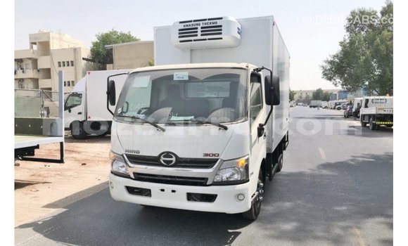 Buy Import Hino 300 Series White Truck in Import - Dubai in Cabo Delgado Buy Import Hino 300 Series White Truck in Import - Dubai in Cabo Delgado