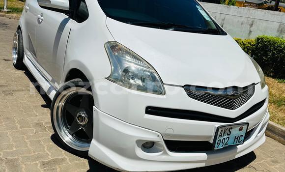 Comprar Usado Toyota Ractis Branco Carro em Maputo em Maputo Comprar Usado Toyota Ractis Branco Carro em Maputo em Maputo