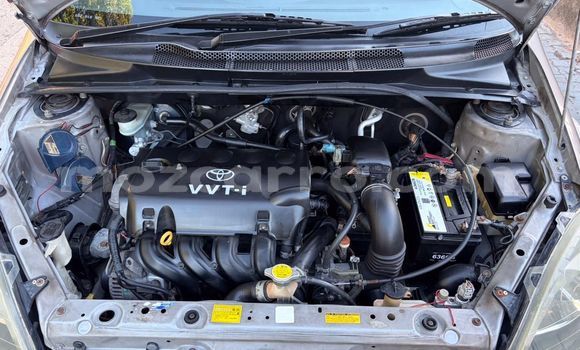 Comprar Usado Toyota Vitz Prata Carro em Maputo em Maputo Comprar Usado Toyota Vitz Prata Carro em Maputo em Maputo