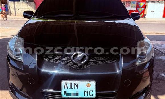 Comprar Usado Toyota Auris Preto Carro em Maputo em Maputo