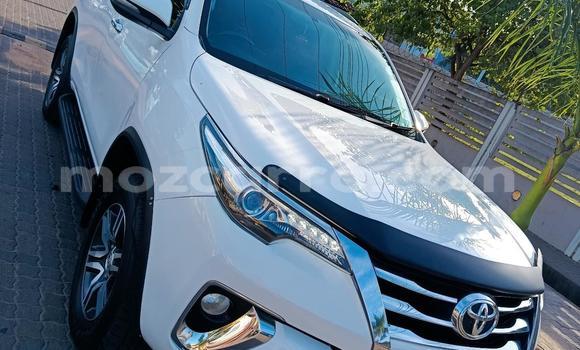 Comprar Usado Toyota Fortuner Branco Carro em Maputo em Maputo Comprar Usado Toyota Fortuner Branco Carro em Maputo em Maputo