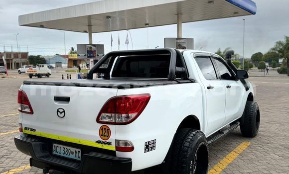 Tenga Tsaru Mazda BT-50 Chena Mota in Maputo in Maputo Tenga Tsaru Mazda BT-50 Chena Mota in Maputo in Maputo