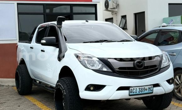 Tenga Tsaru Mazda BT-50 Chena Mota in Maputo in Maputo Tenga Tsaru Mazda BT-50 Chena Mota in Maputo in Maputo