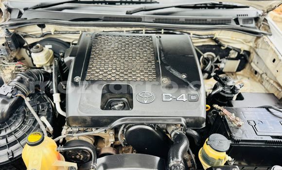 Comprar Usado Toyota Hilux Branco Carro em Maputo em Maputo Comprar Usado Toyota Hilux Branco Carro em Maputo em Maputo