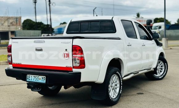 Comprar Usado Toyota Hilux Branco Carro em Maputo em Maputo Comprar Usado Toyota Hilux Branco Carro em Maputo em Maputo