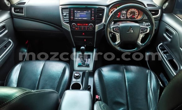 Comprar Usado Mitsubishi Triton Preto Carro em Maputo em Maputo Comprar Usado Mitsubishi Triton Preto Carro em Maputo em Maputo