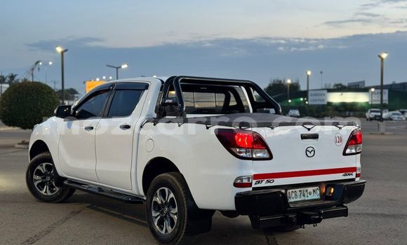 Buy Used Mazda BT-50 White Car in Maputo in Maputo Buy Used Mazda BT-50 White Car in Maputo in Maputo