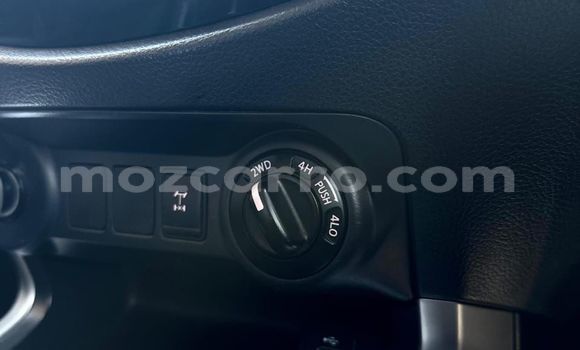 Comprar Usado Nissan Navara Branco Carro em Maputo em Maputo Comprar Usado Nissan Navara Branco Carro em Maputo em Maputo