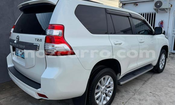 Buy Used Toyota Land Cruiser Prado White Car in Maputo in Maputo Buy Used Toyota Land Cruiser Prado White Car in Maputo in Maputo