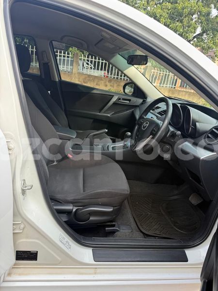 Big with watermark mazda axela maputo maputo 42760