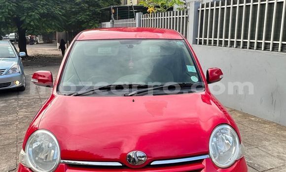 Tenga Tsaru Toyota Sienta Tsvuku Mota in Maputo in Maputo Tenga Tsaru Toyota Sienta Tsvuku Mota in Maputo in Maputo